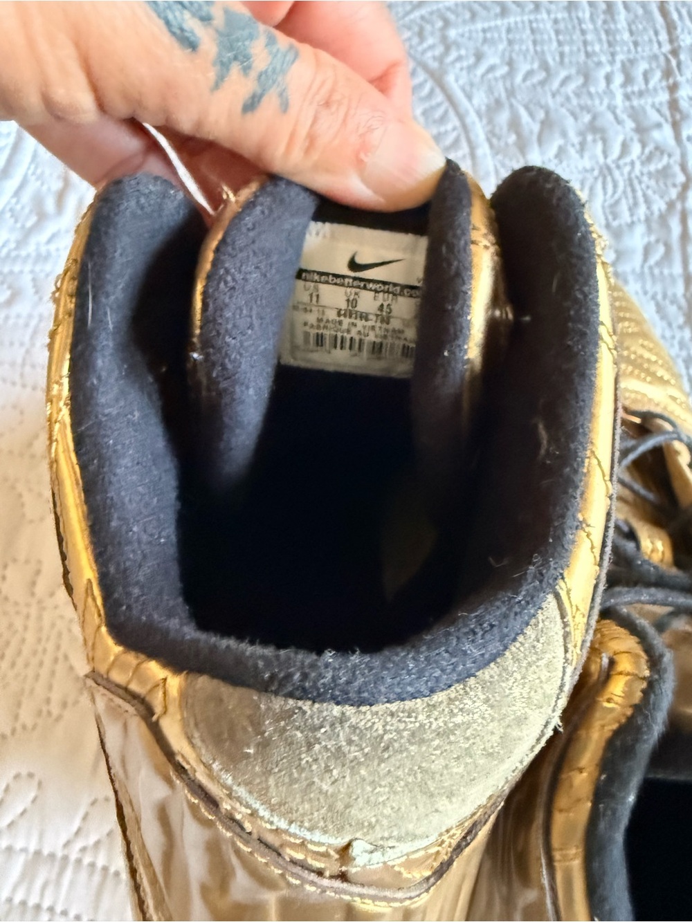 Nike LeBron 11 NSW Lifestyle QS BHM Metallic Gold Sneakers Mens Size 11 64939670 - Picture 3 of 3